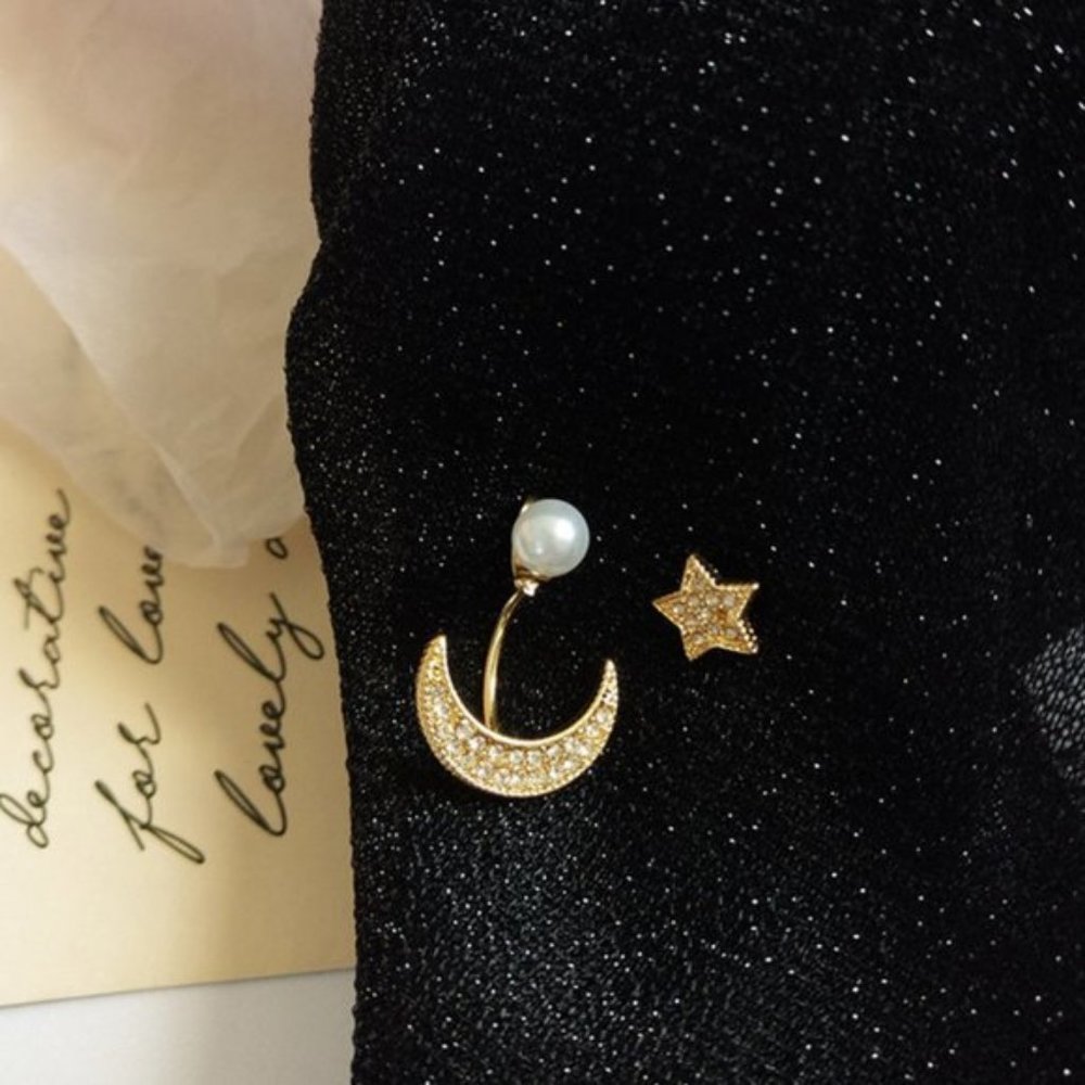 💙LAST ONE 💖Silver posts Moon Earrings